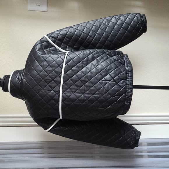 💕NWT Andrew Marc Sport Faux Leather Jacket💕 - Picture 7 of 12